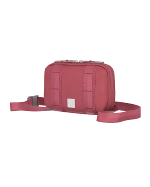 Essential Crossbody bag Sunbleached Red